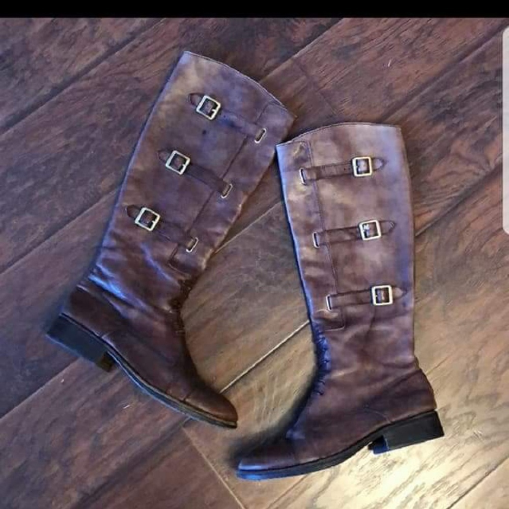 Vince Camuto leather boots, great condition!